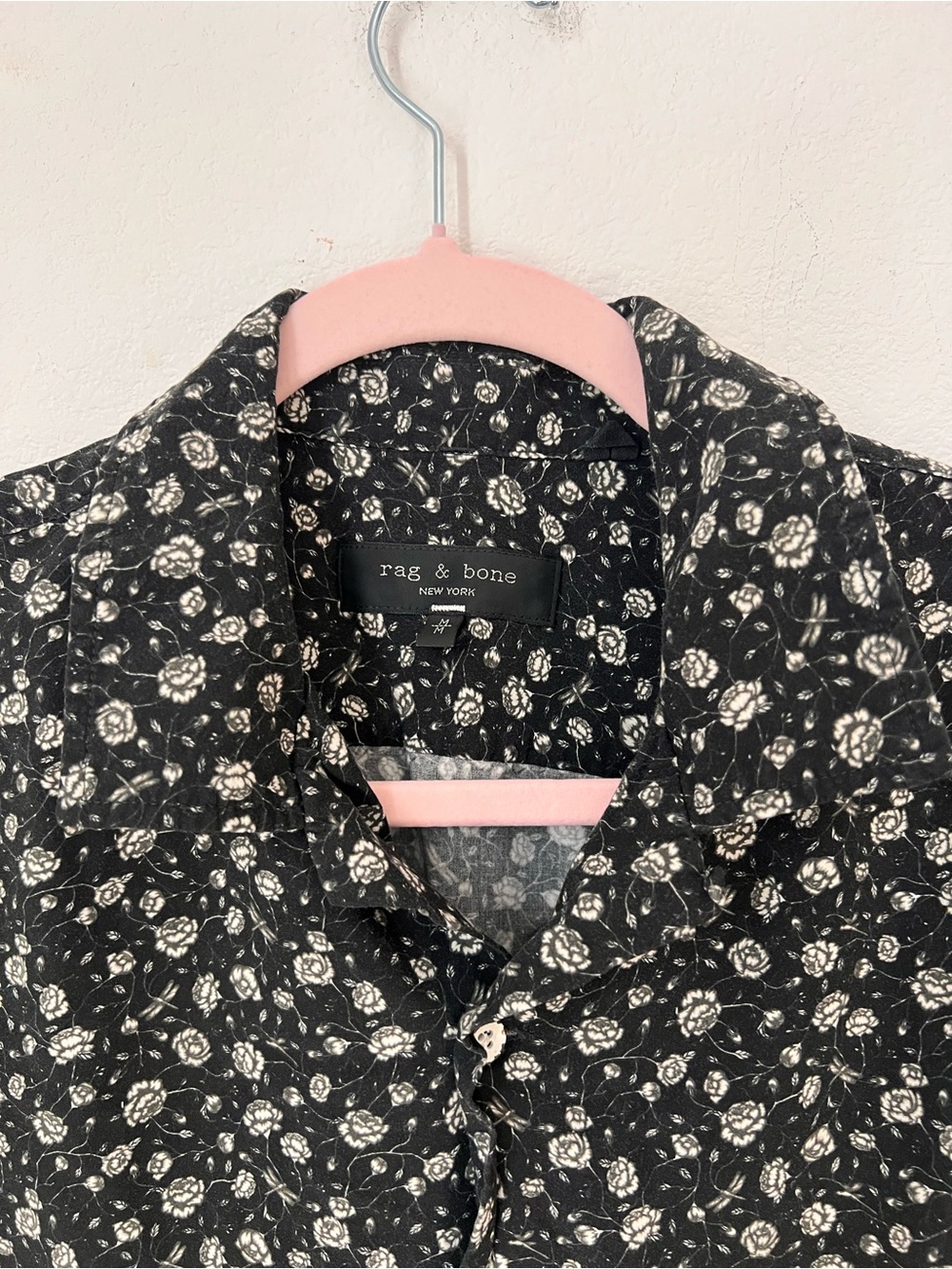 Rag & Bone Black Floral Button-Front Short Sleeve Viscose Top Size Medium - Picture 3 of 4